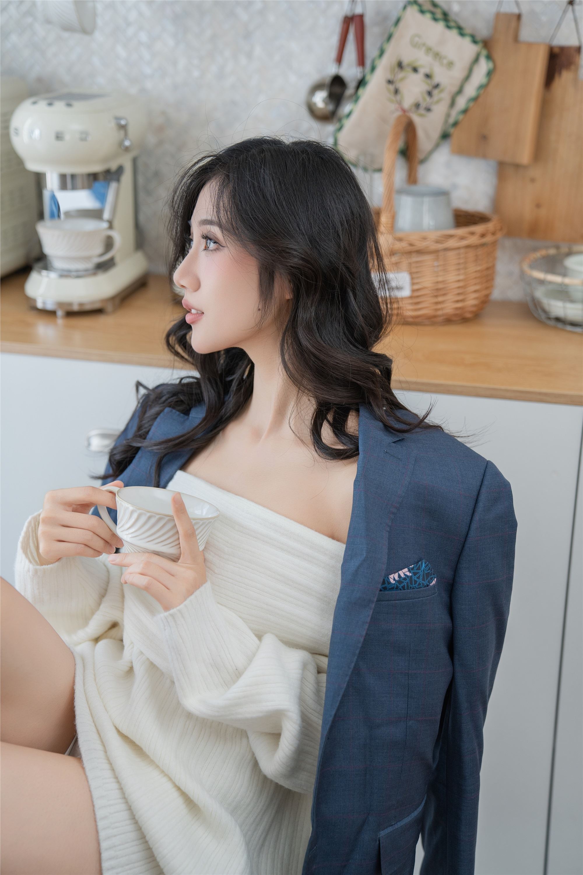 YITUYU艺图语 2025.01.19 白色毛衣 o1ne万